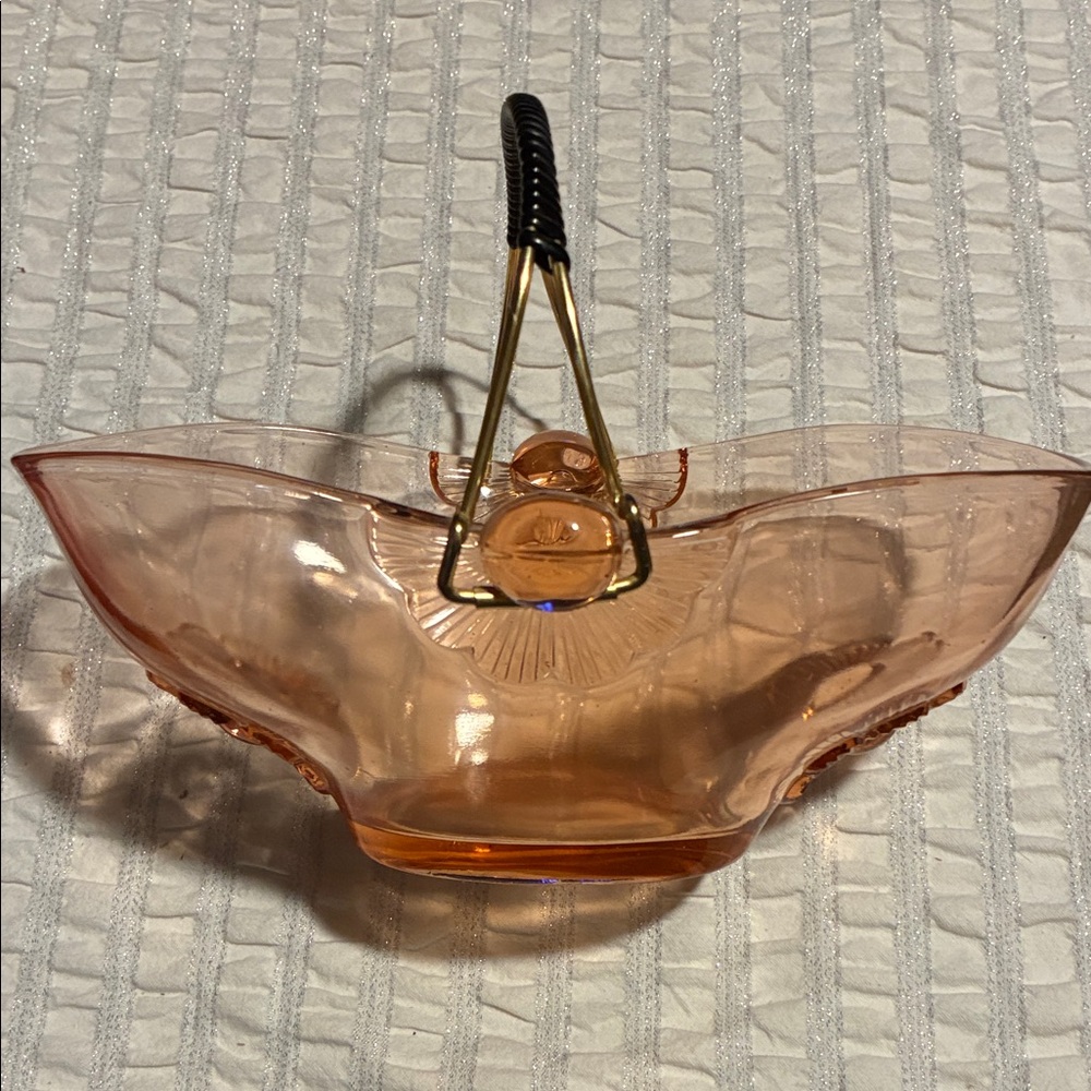 Elegant Floral Pink Glass Vintage Basket - Picture 2 of 7